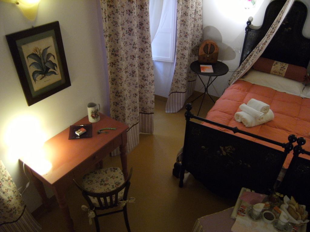 Elizabeth B&B Cagliari Phòng bức ảnh