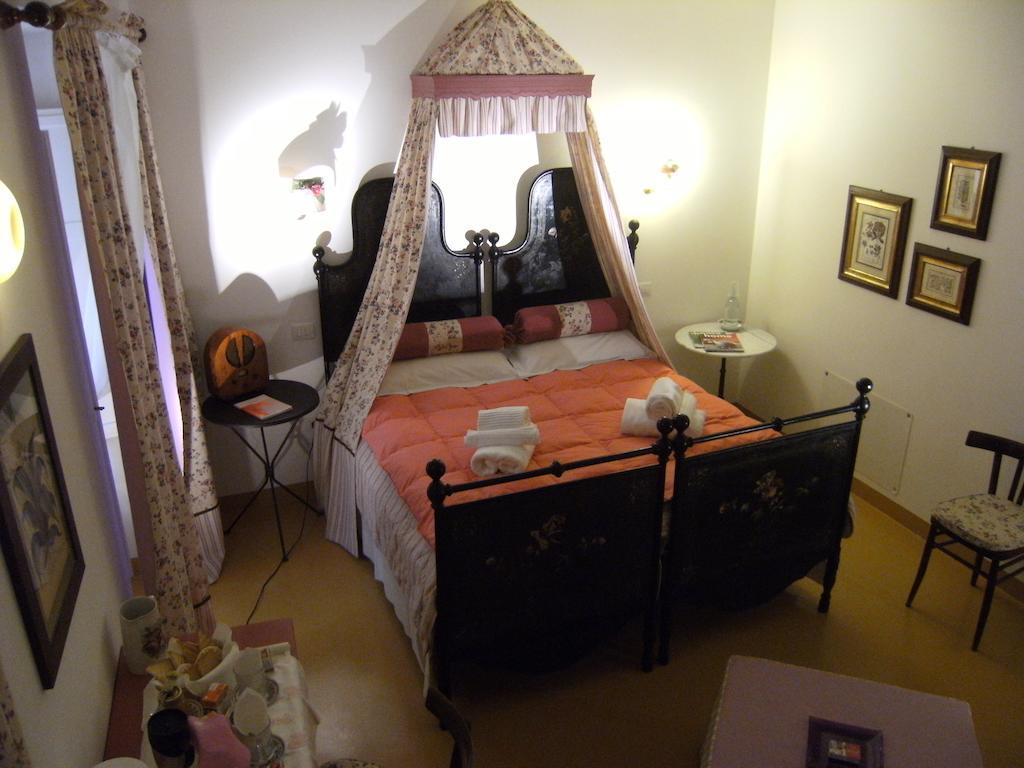Elizabeth B&B Cagliari Phòng bức ảnh