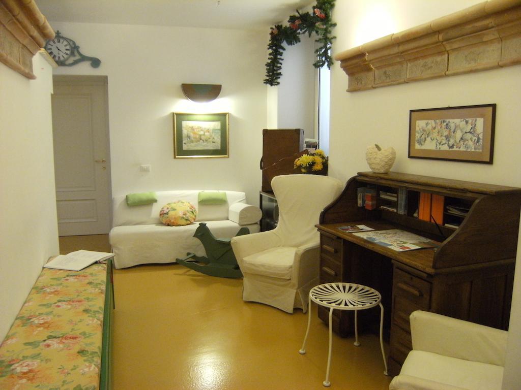 Elizabeth B&B Cagliari Ngoại thất bức ảnh